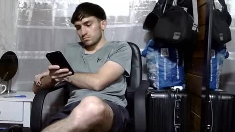 Aron G Franco online show from 7, 10, 2025