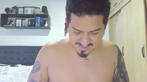 ARON  Independent model  online show from 28, 10, 2025