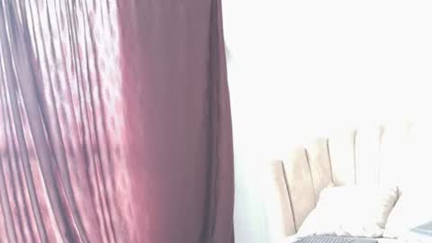   online show from 25, 7, 2026