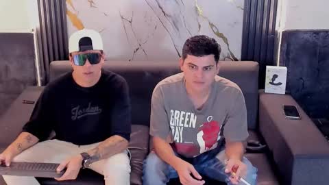 Aroon   online show from 27, 4, 2026