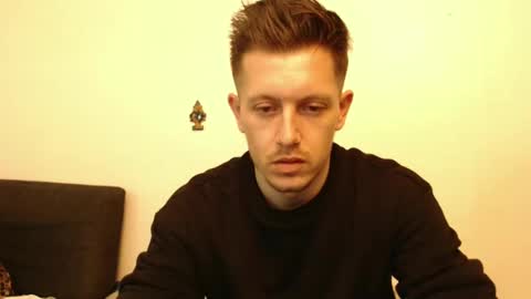 arromwilliam90 online show from 31, 1, 2025