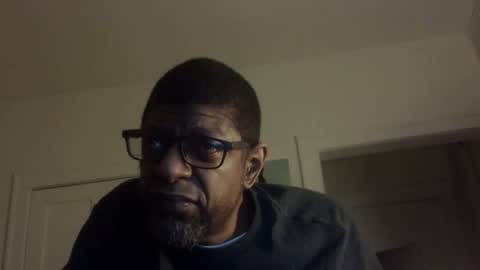 Snapshot of arteblazze chatting on 29, 4, 2026 Arteblazze not daddy boy bitch or nigga online show from 29, 4, 2026