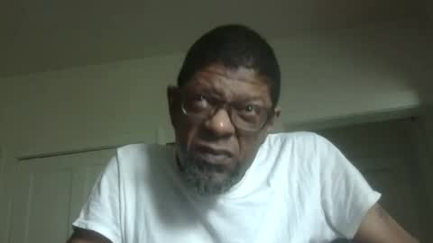 Snapshot of arteblazze chatting on 5, 5, 2026 Arteblazze not daddy boy bitch or nigga online show from 5, 5, 2026
