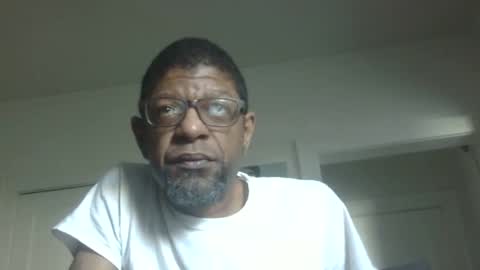Snapshot of arteblazze chatting on 6, 5, 2026 Arteblazze not daddy boy bitch or nigga online show from 6, 5, 2026
