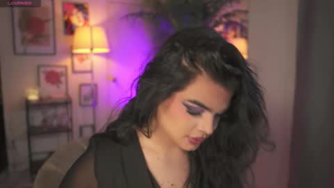 Chloe  online show from 25, 2, 2026