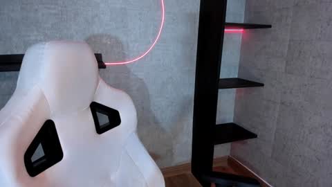 artemisablake online show from 10, 1, 2025