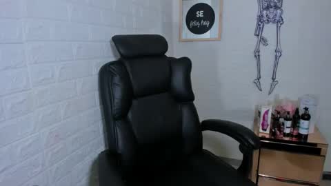 Snapshot of artenisa_tay69 chatting on 27, 10, 2025 artenisa_tay69 online show from 27, 10, 2025