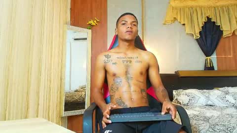 Snapshot of arthur_collins_ chatting on 22, 5, 2026 ARTHUR online show from 22, 5, 2026