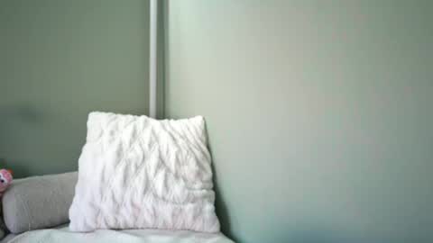 Ms Paradise online show from 10, 12, 2024