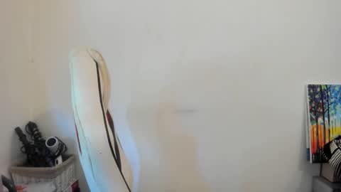 MIA online show from 4, 10, 2025