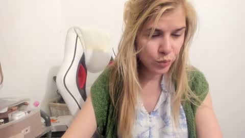 MIA online show from 7, 10, 2025