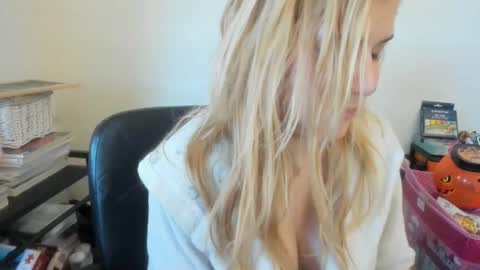 MIA online show from 28, 2, 2026