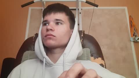 Snapshot of arvyn_ chatting on 23, 4, 2026 Denis online show from 23, 4, 2026