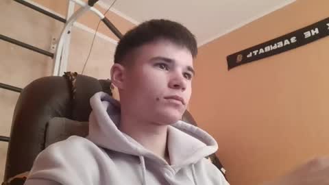 Snapshot of arvyn_ chatting on 28, 4, 2026 Denis online show from 28, 4, 2026