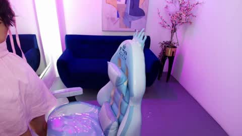 ARY.  online show from 23, 4, 2026