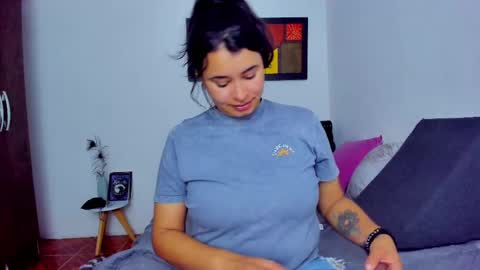 Arya Miller online show from 25, 2, 2025