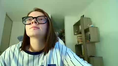 Snapshot of arya_starkw chatting on 11, 9, 2025 Ary 3 online show from 11, 9, 2025