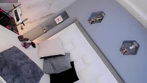 aryajanee online show from 22, 4, 2026