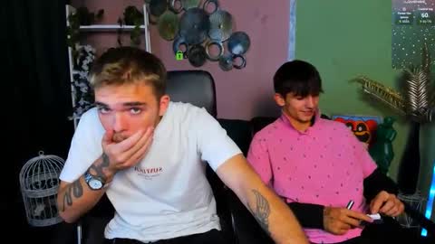 Snapshot of ash_raven_ chatting on 9, 10, 2025 ash_raven_ online show from 9, 10, 2025