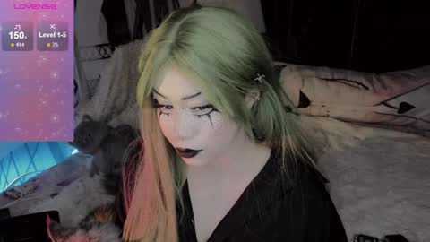 Sasha next stream December 4st  at  0000- 0030 am German time online show from 17, 2, 2025