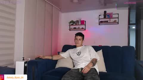 Ashley And Ryan  online show from 23, 4, 2026