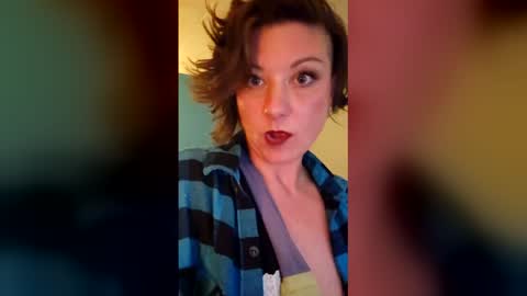Ashelynn Grey online show from 9, 5, 2026