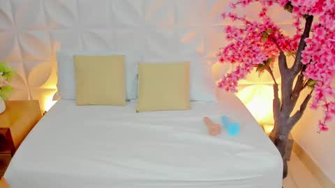 ASHLEY online show from 9, 2, 2025