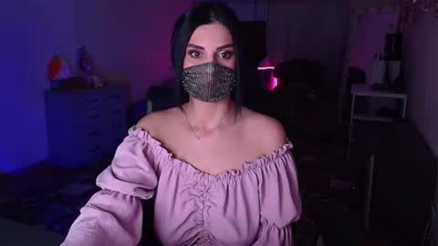   Yasmina   online show from 4, 12, 2024