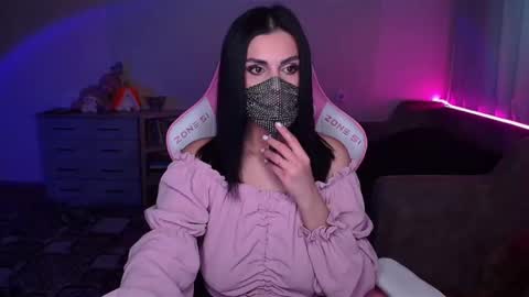   Yasmina   online show from 8, 2, 2025