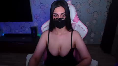   Yasmina   online show from 23, 7, 2026