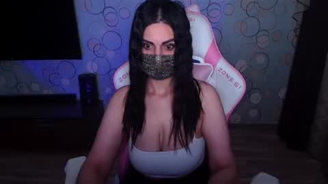   Yasmina   online show from 27, 7, 2026