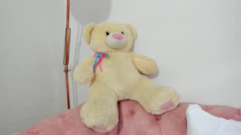 ASHLEY online show from 4, 2, 2026