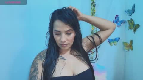 Snapshot of ashley_joyx_ chatting on 3, 5, 2026 ashley_joyx_ online show from 3, 5, 2026