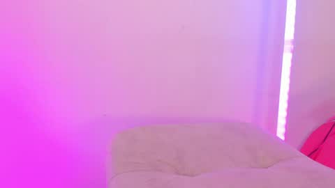 ashley_js online show from 18, 4, 2026