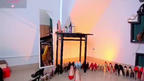 ashley_leon_ online show from 28, 7, 2026
