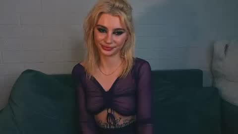 Snapshot of ashley_urban chatting on 20, 6, 2026 Ashley online show from 20, 6, 2026