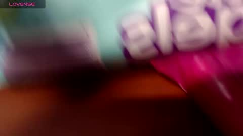 ASHLEY AND TYLER online show from 21, 1, 2025