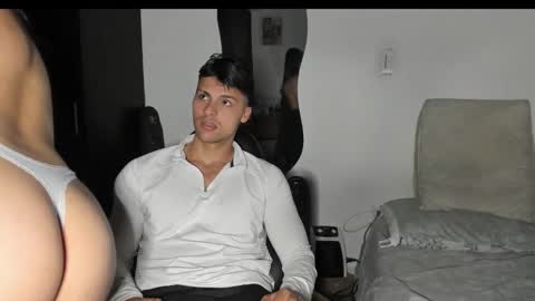 ASHLEY AND TYLER online show from 9, 10, 2025