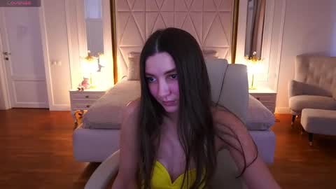 ashleybaee online show from 18, 4, 2026