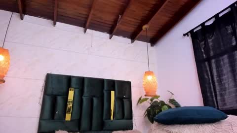 CAMILA online show from 1, 1, 2025