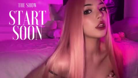 Ashlee Boox   online show from 6, 7, 2026