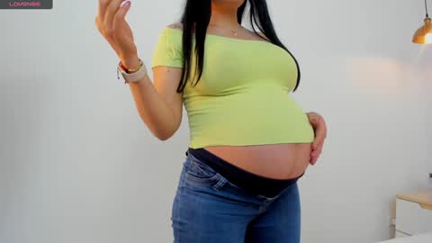 Snapshot of ashleyknightt chatting on 6, 12, 2024 Ashley knight online show from 6, 12, 2024