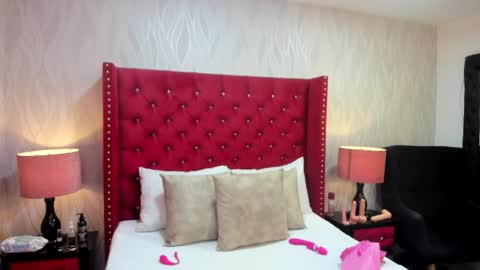 AshleyRoberh online show from 20, 10, 2025