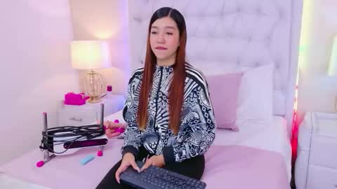 AshleyRoberh online show from 19, 12, 2025