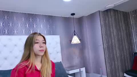 AshleyRoberh online show from 7, 7, 2026