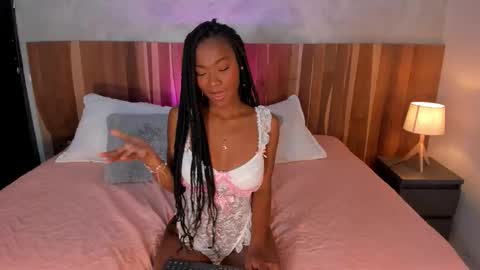 Ashley Santoss online show from 5, 3, 2026