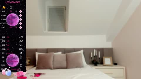 Snapshot of ashleystorms chatting on 4, 1, 2025 AshleyStorms online show from 4, 1, 2025