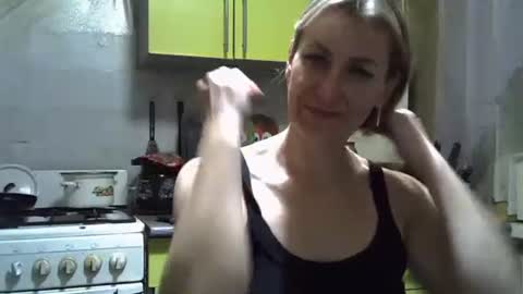 AshleyXHoney online show from 18, 10, 2025