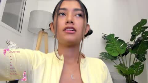 ashllovee online show from 28, 1, 2025