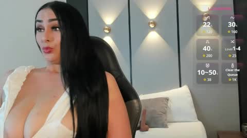 A S H L Y online show from 13, 4, 2026